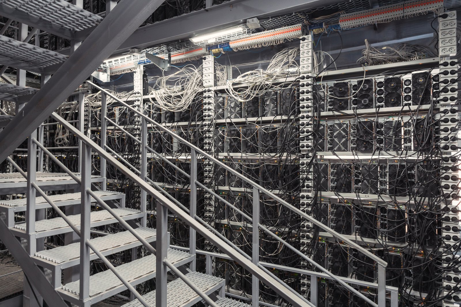 Mining equipment display